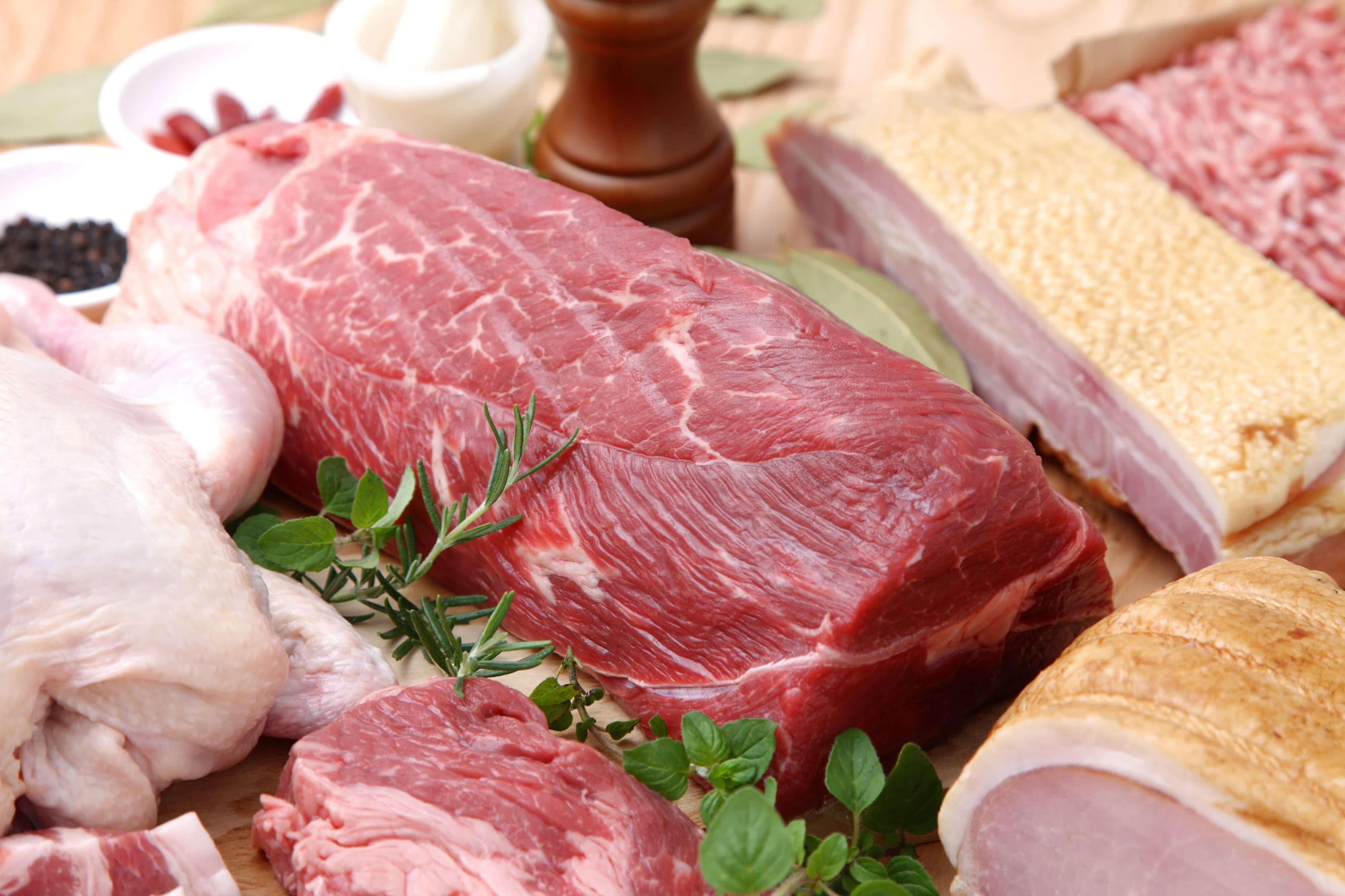 妊婦さんが生ハムや生肉を食べてはいけない理由