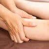 足のむくみがつらい!妊娠後期にむくみやすい原因と三つの解消法