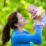 産後に訪れる「産後ハイ」の特徴・原因・予防法まとめ
