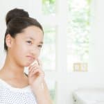 10歳以下で生理がきちゃう。思春期が早まる「思春期早発症」の心配な点