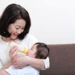 夜間断乳はいつからすればいいの?夜間断乳の時期とやり方