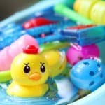 お風呂がめちゃくちゃ!お風呂で使うおもちゃの収納方法を教えます。