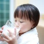 いつから子どもに牛乳を飲ませていいの？子どもに牛乳は必要？
